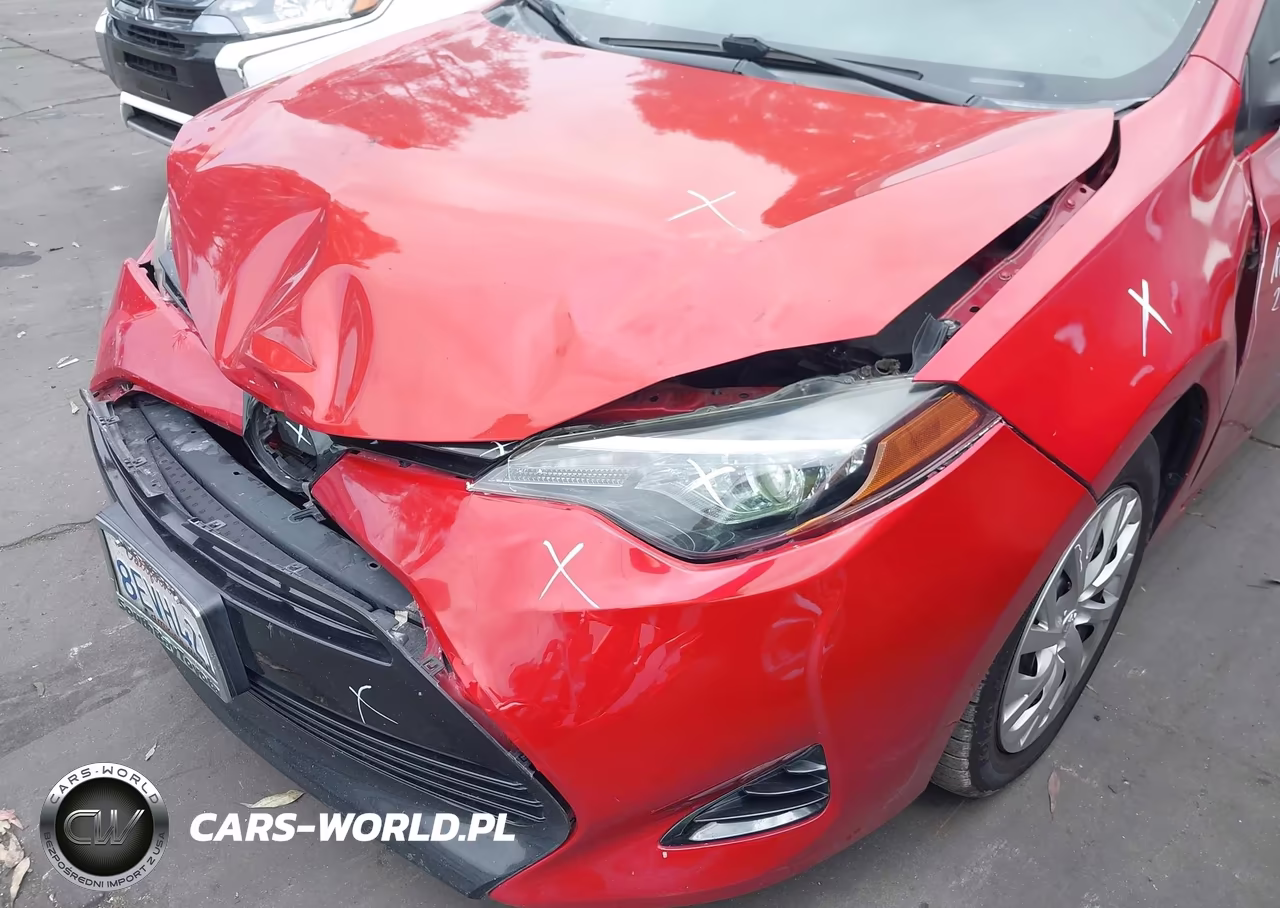 2018 Toyota Corolla Le VIN:5YFBURHE9JP825494 - 20