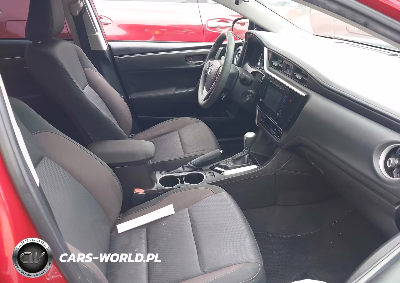 2018 Toyota Corolla Le VIN:5YFBURHE9JP825494 - 5