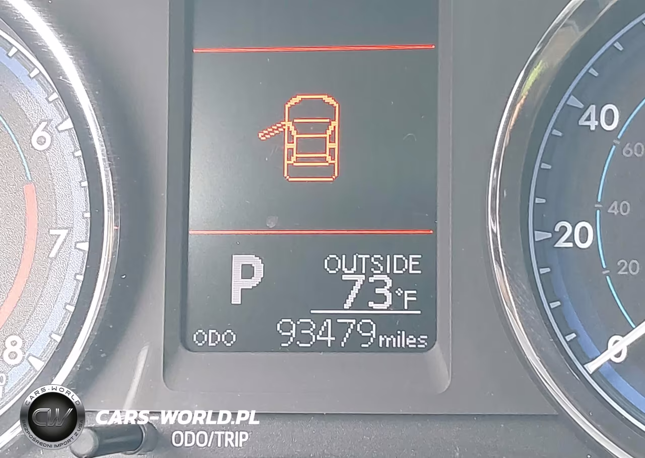 2018 Toyota Corolla Le VIN:5YFBURHE9JP825494 - 7