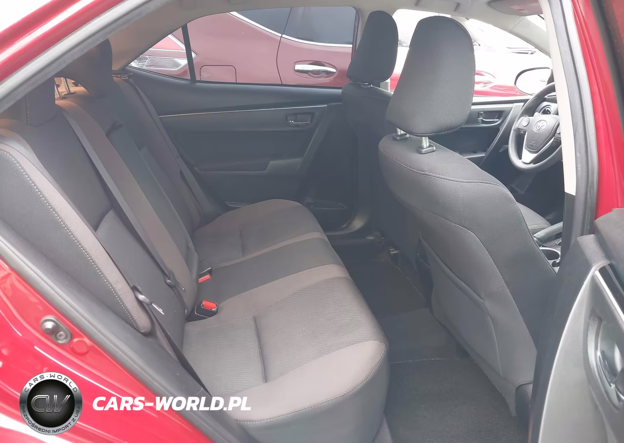 2018 Toyota Corolla Le VIN:5YFBURHE9JP825494 - 8
