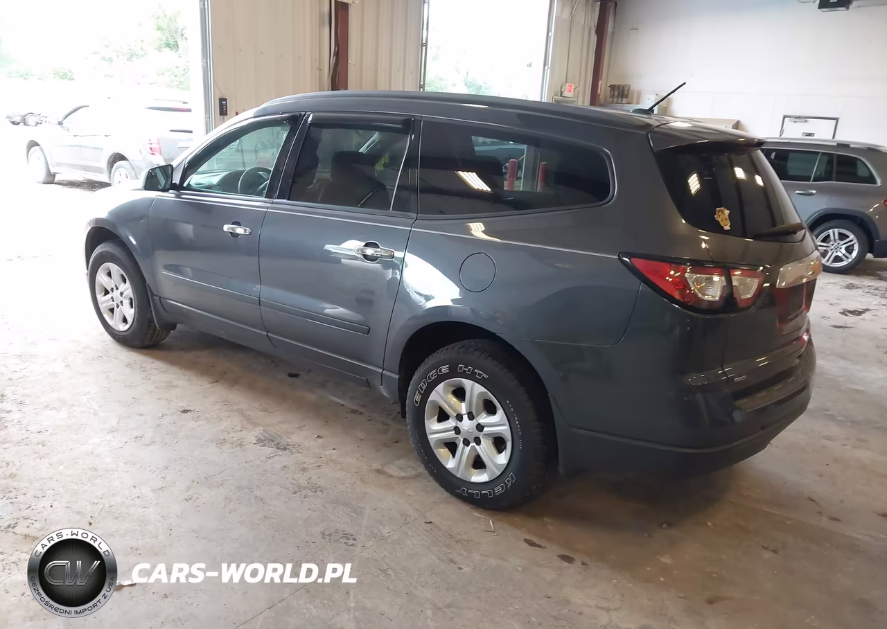 2013 Chevrolet Traverse Ls VIN:1GNKVFED6DJ138481 - 3