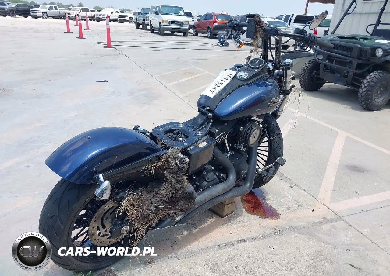 2013 Harley-Davidson Fxdbp Dyna Street Bob VIN:1HD1VAM13DC301752 - 4