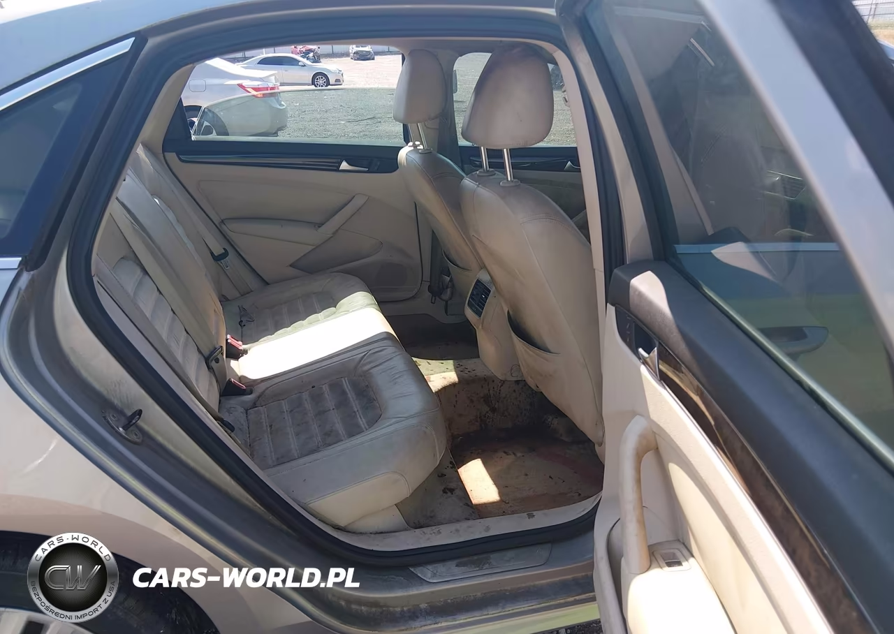 2014 Volkswagen Passat 2.0L Tdi Sel Premium VIN:1VWCN7A38EC084605 - 8
