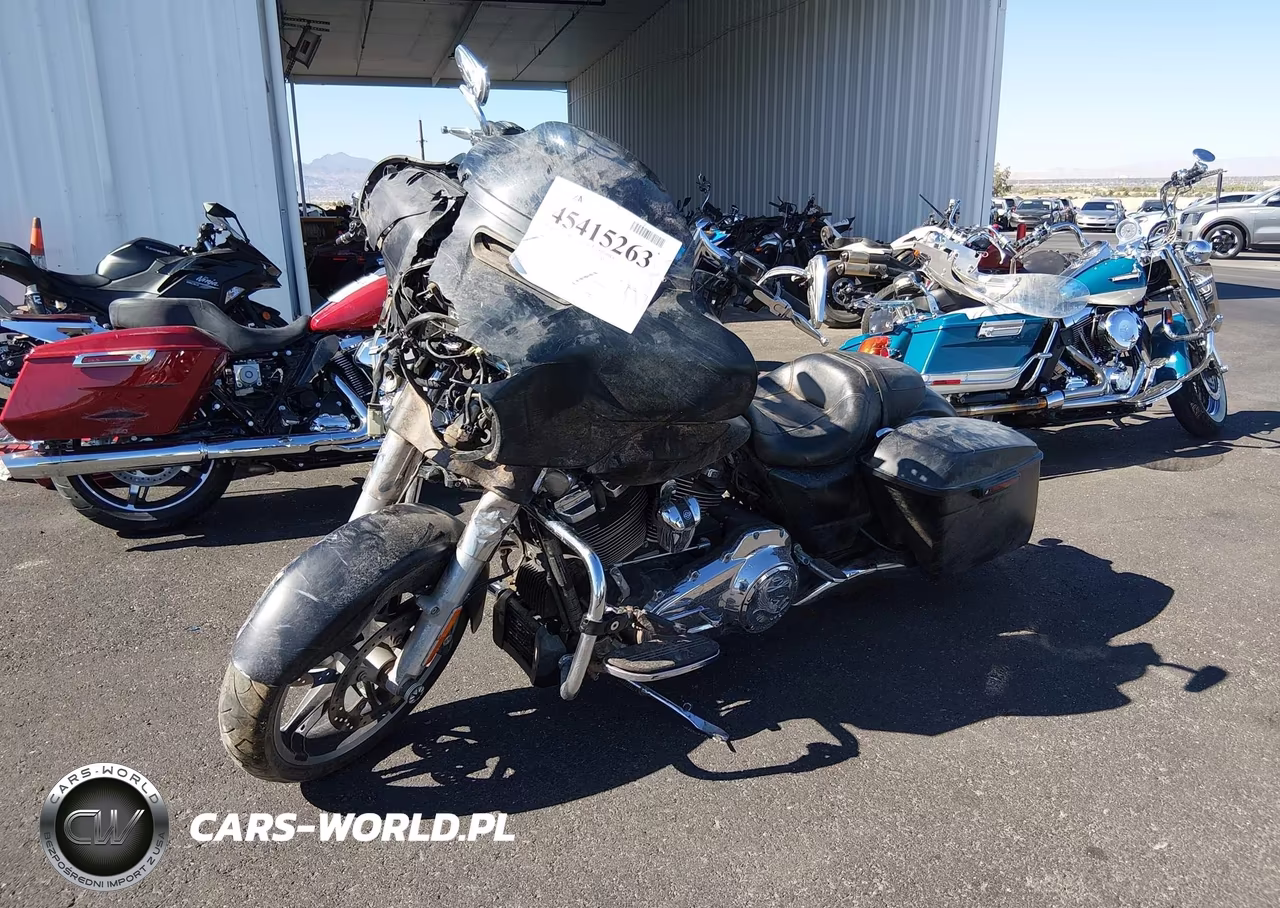 2017 Harley-Davidson Flhxs Street Glide Special VIN:1HD1KRC36HB664018 - 2