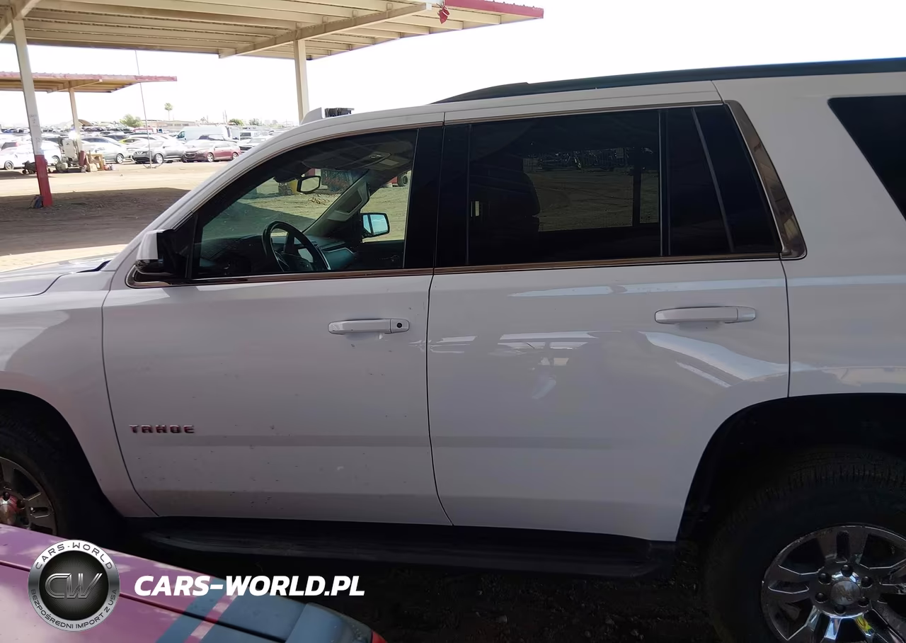 2018 Chevrolet Tahoe Ls VIN:1GNSCAKC1JR111996 - 14