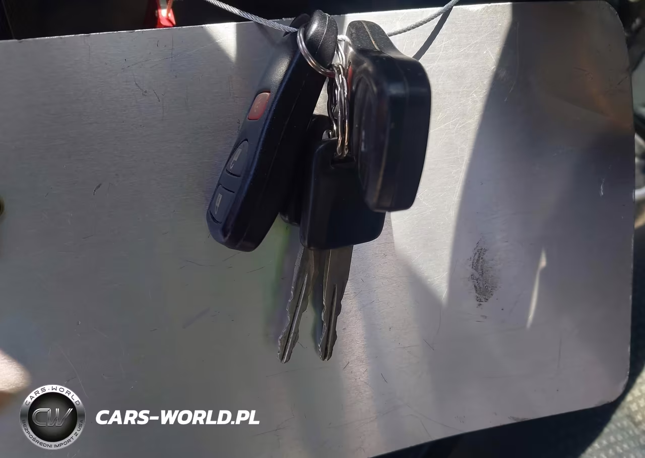 2010 Nissan Versa 1.8S VIN:3N1BC1CPXAL413047 - 11