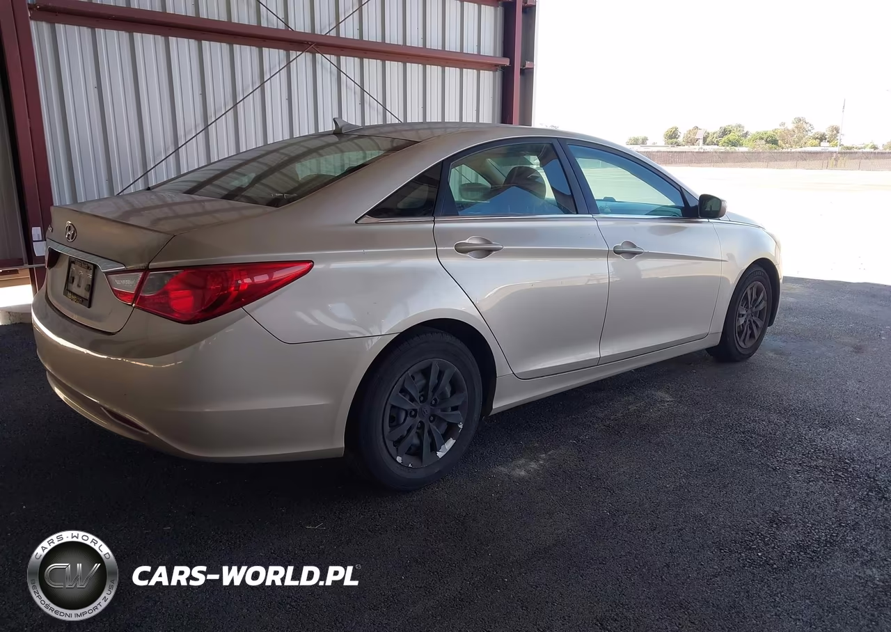 2011 Hyundai Sonata Gls VIN:5NPEB4AC1BH088286 - 4