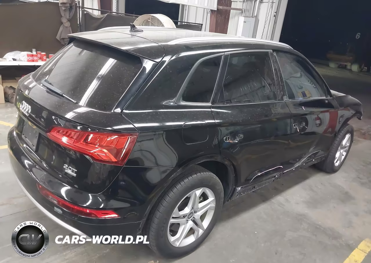 2018 Audi Q5 2.0T Premium-2.0T Tech Premium VIN:WA1ANAFY3J2124756 - 4