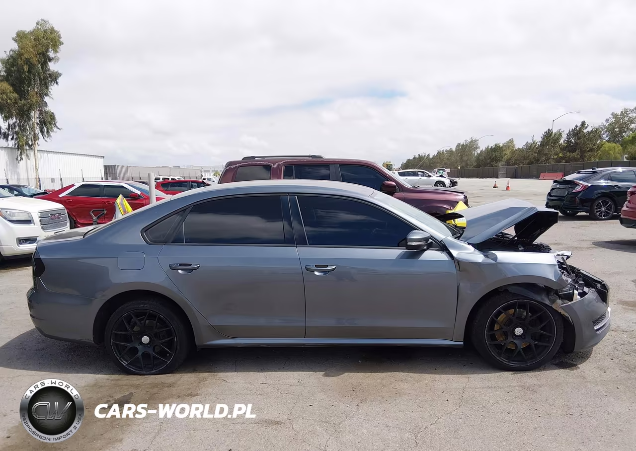 2015 Volkswagen Passat 1.8T S VIN:1VWAT7A3XFC026963 - 13
