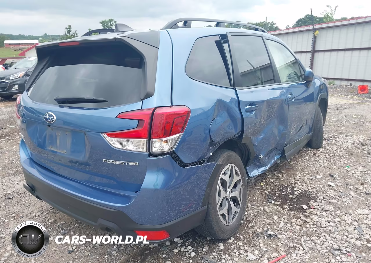 2024 Subaru Forester Premium VIN:JF2SKACC7RH481508 - 4