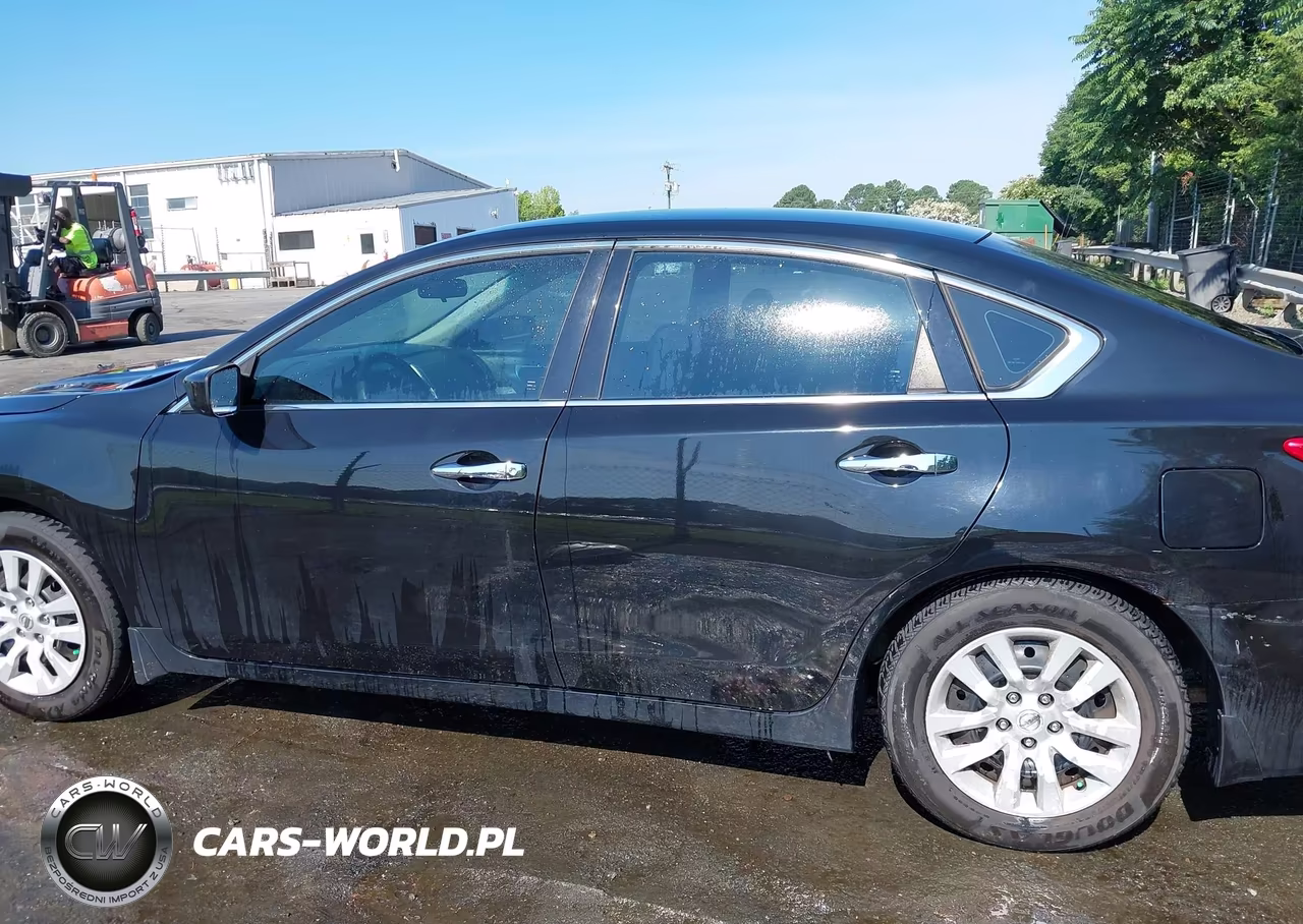 2017 Nissan Altima 2.5 S VIN:1N4AL3AP3HN330972 - 15