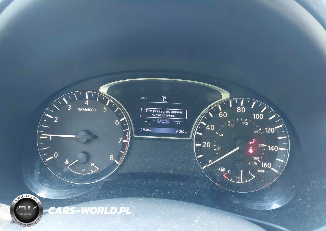 2017 Nissan Altima 2.5 S VIN:1N4AL3AP3HN330972 - 7