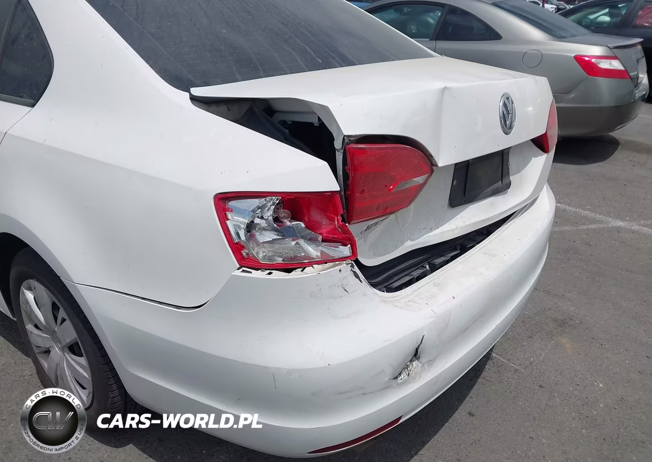 2011 Volkswagen Jetta 2.0L S VIN:3VW2K7AJ3BM357740 - 12