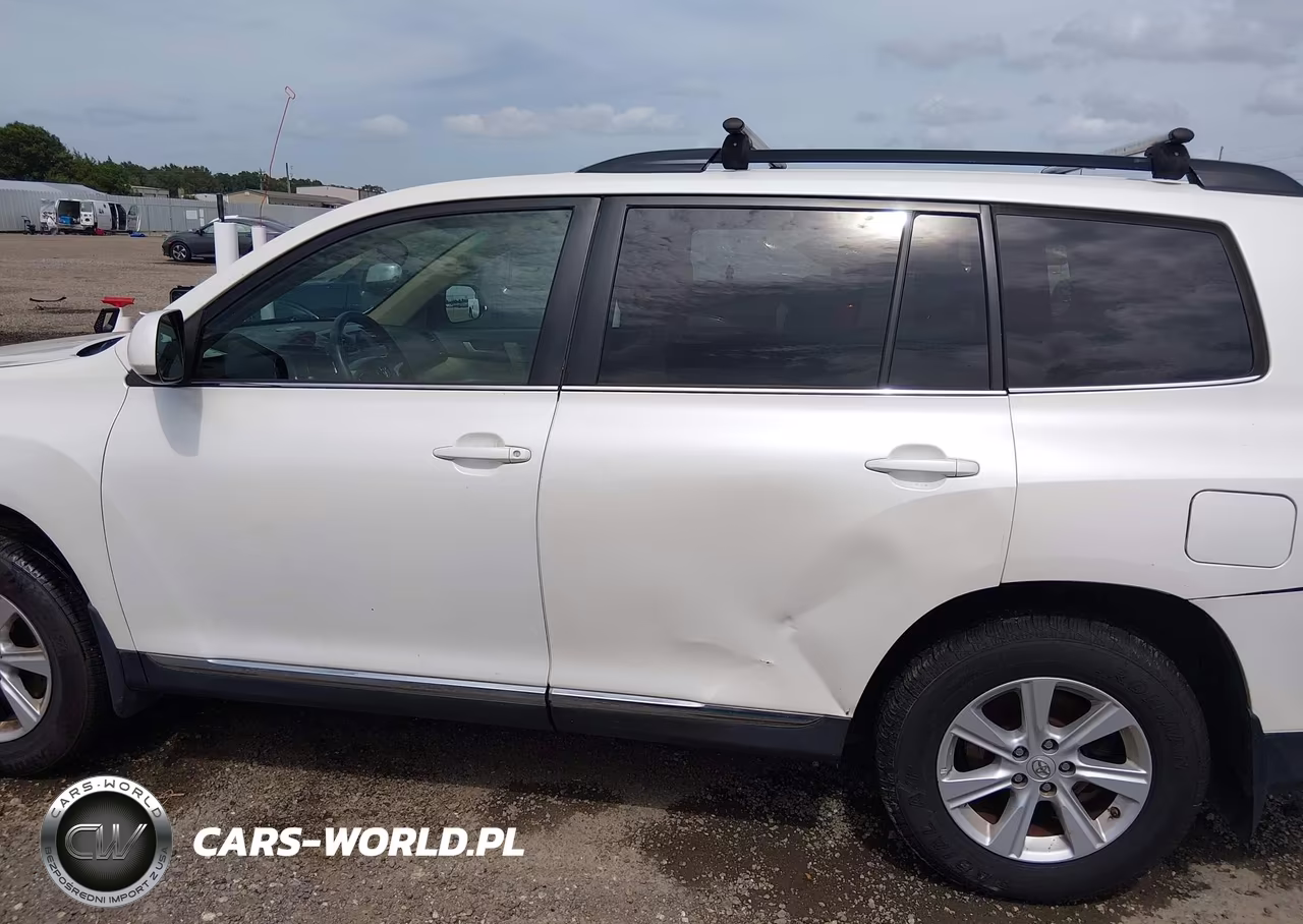 2011 Toyota Highlander Base V6 VIN:5TDBK3EH1BS049923 - 14