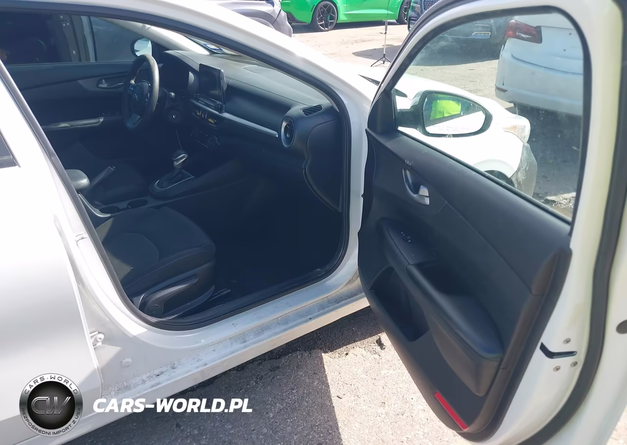 2019 Kia Forte Lxs VIN:3KPF24AD7KE048313 - 5