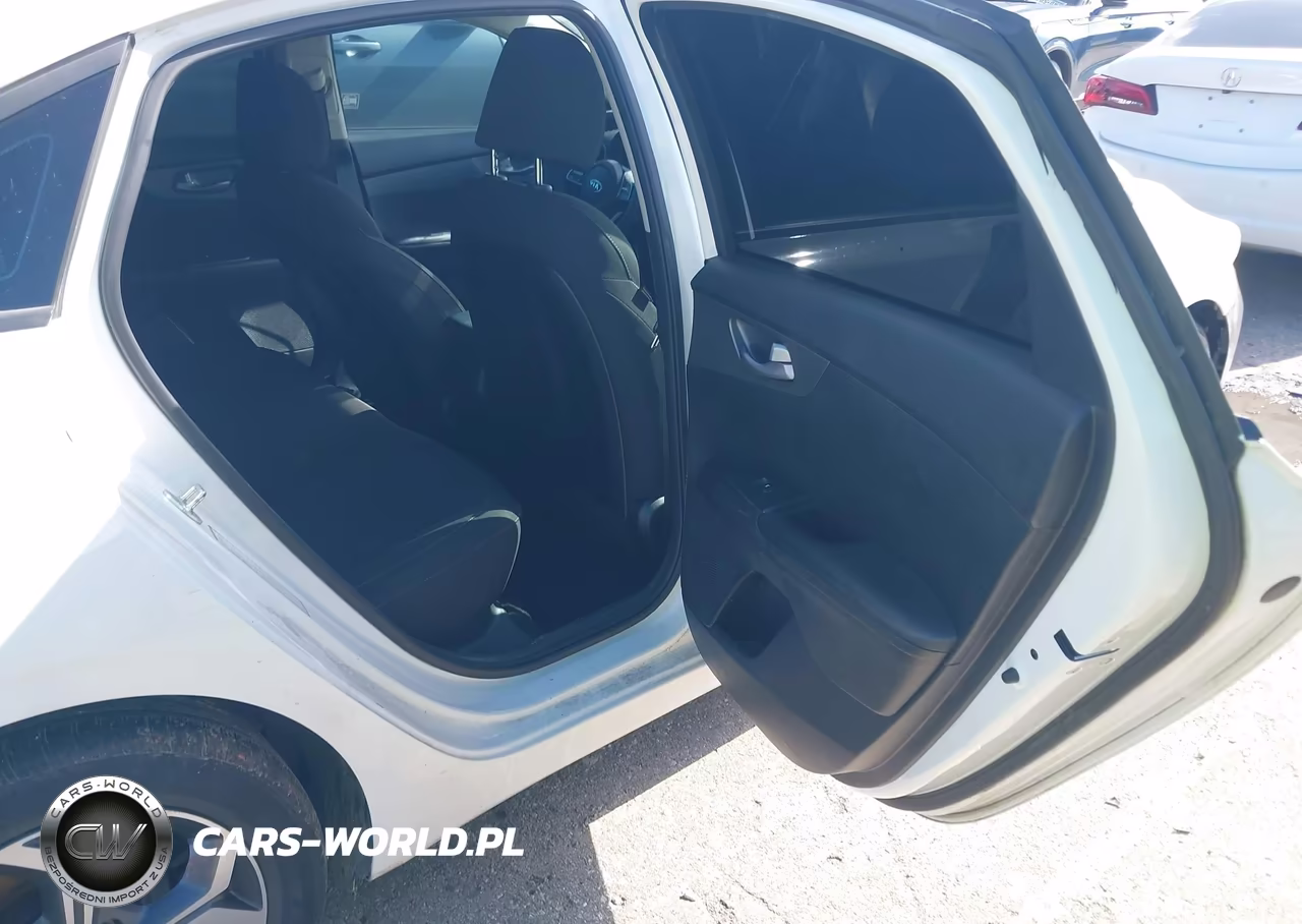 2019 Kia Forte Lxs VIN:3KPF24AD7KE048313 - 8