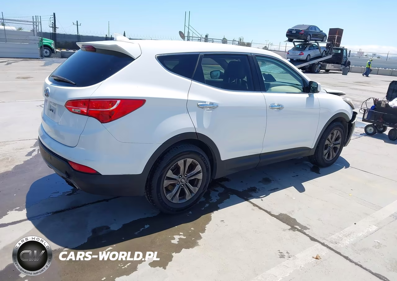2014 Hyundai Santa Fe Sport 2.4L VIN:5XYZT3LB9EG223040 - 4