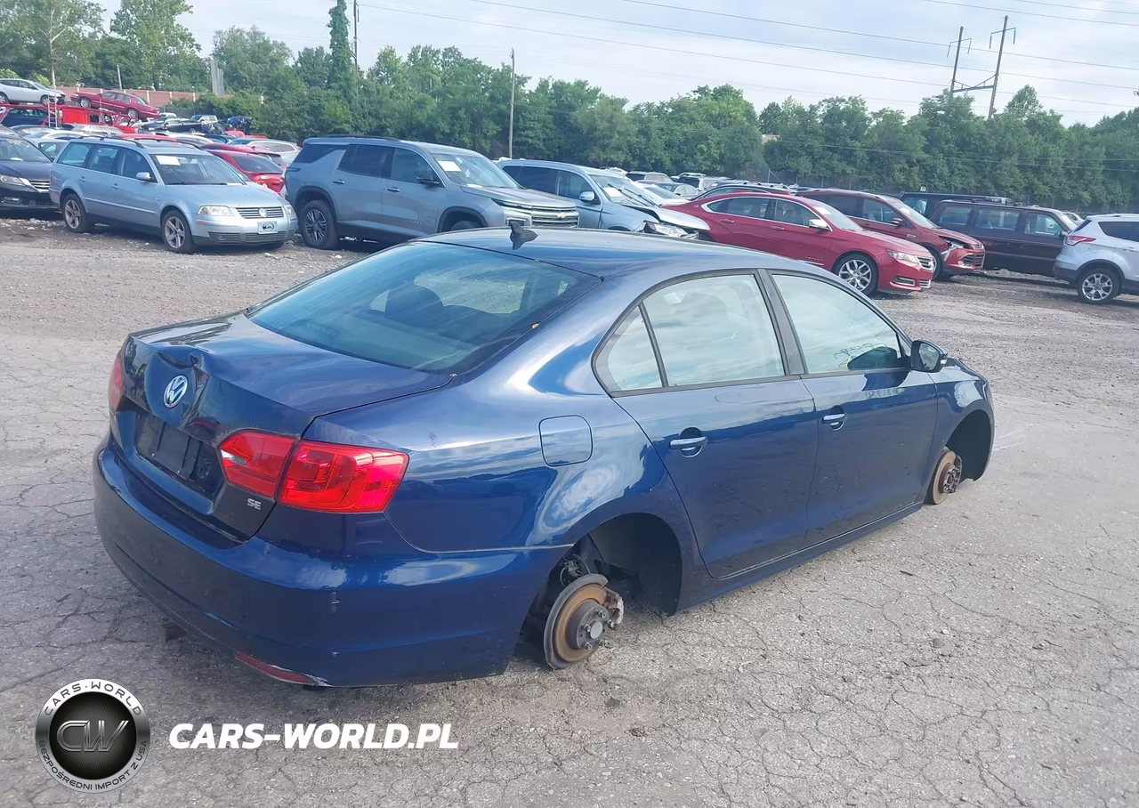 2014 Volkswagen Jetta 1.8T Se VIN:3VWD17AJ4EM371601 - 4