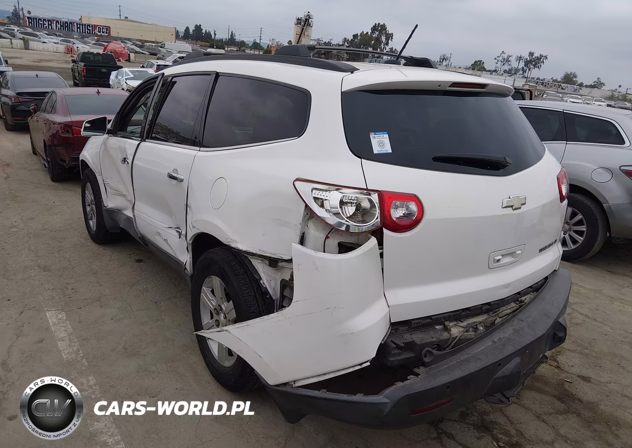 2010 Chevrolet Traverse Lt VIN:1GNLRFED7AJ226833 - 3