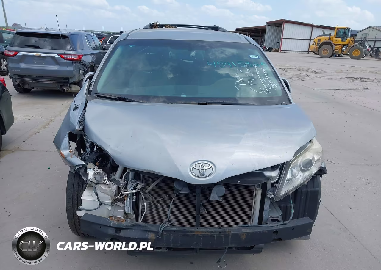 2014 Toyota Sienna Le VIN:5TDKK3DC2ES428035 - 13
