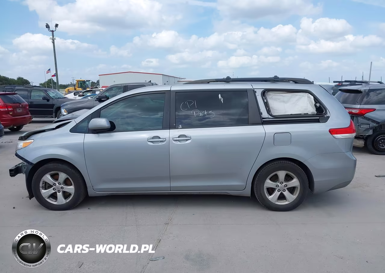 2014 Toyota Sienna Le VIN:5TDKK3DC2ES428035 - 15