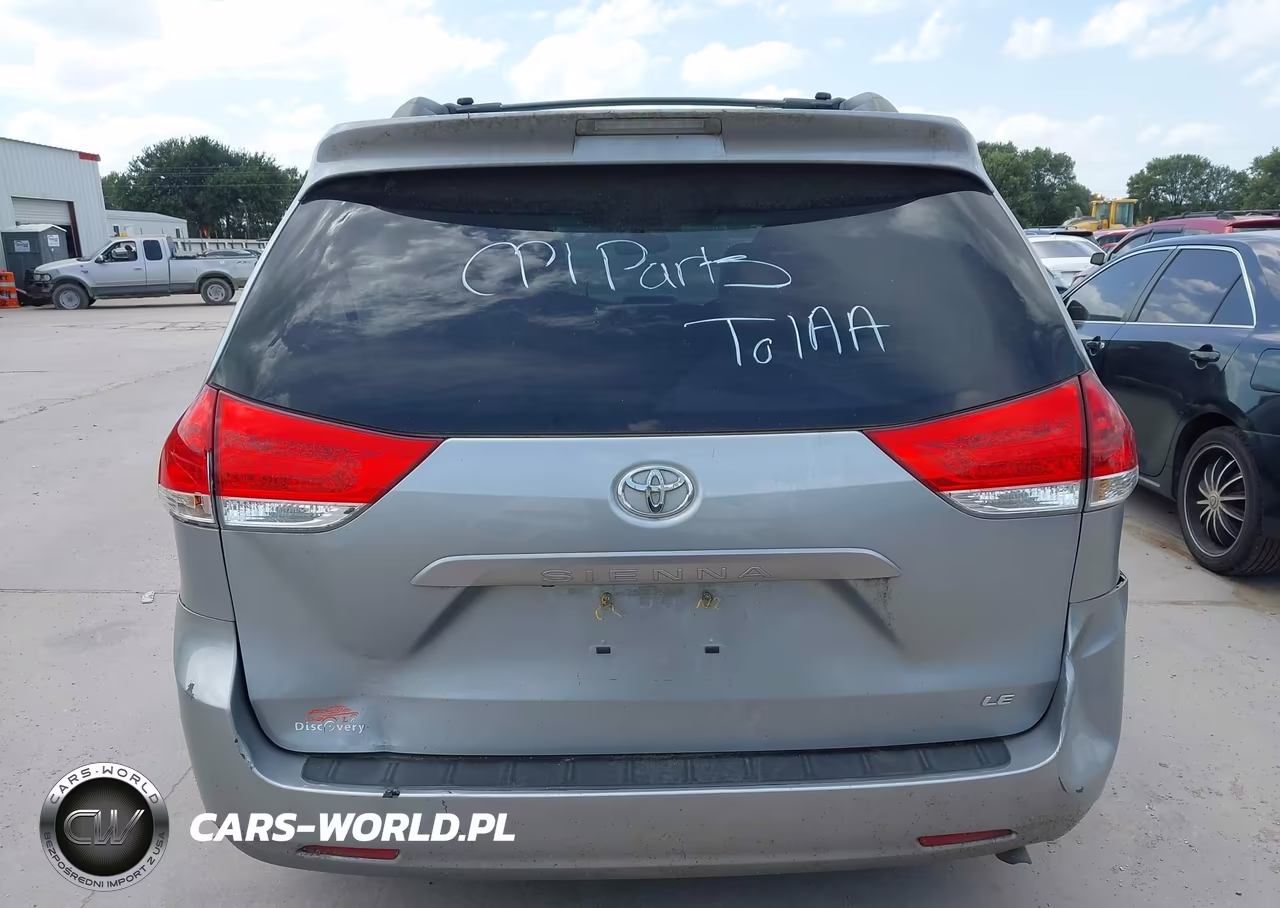 2014 Toyota Sienna Le VIN:5TDKK3DC2ES428035 - 17