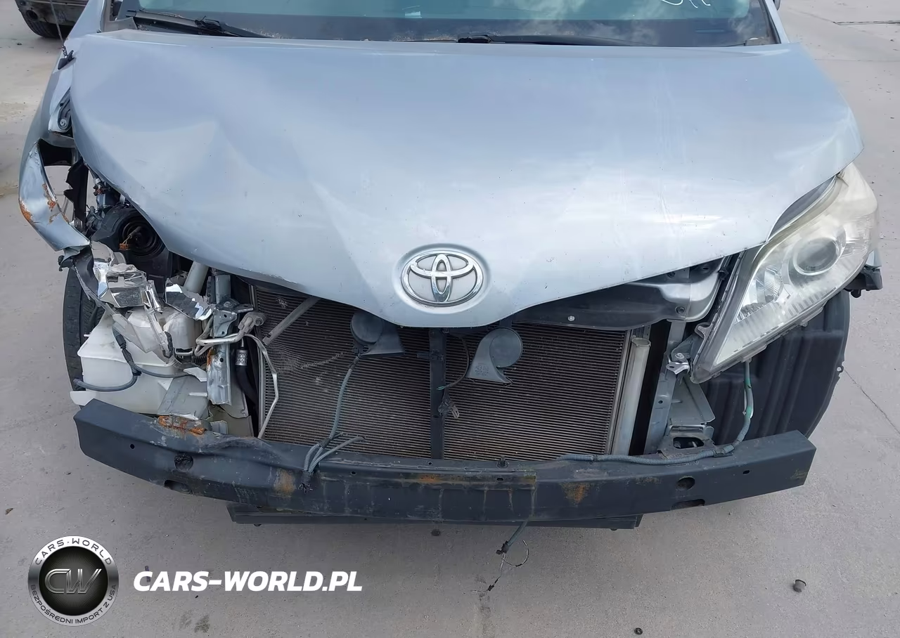 2014 Toyota Sienna Le VIN:5TDKK3DC2ES428035 - 18