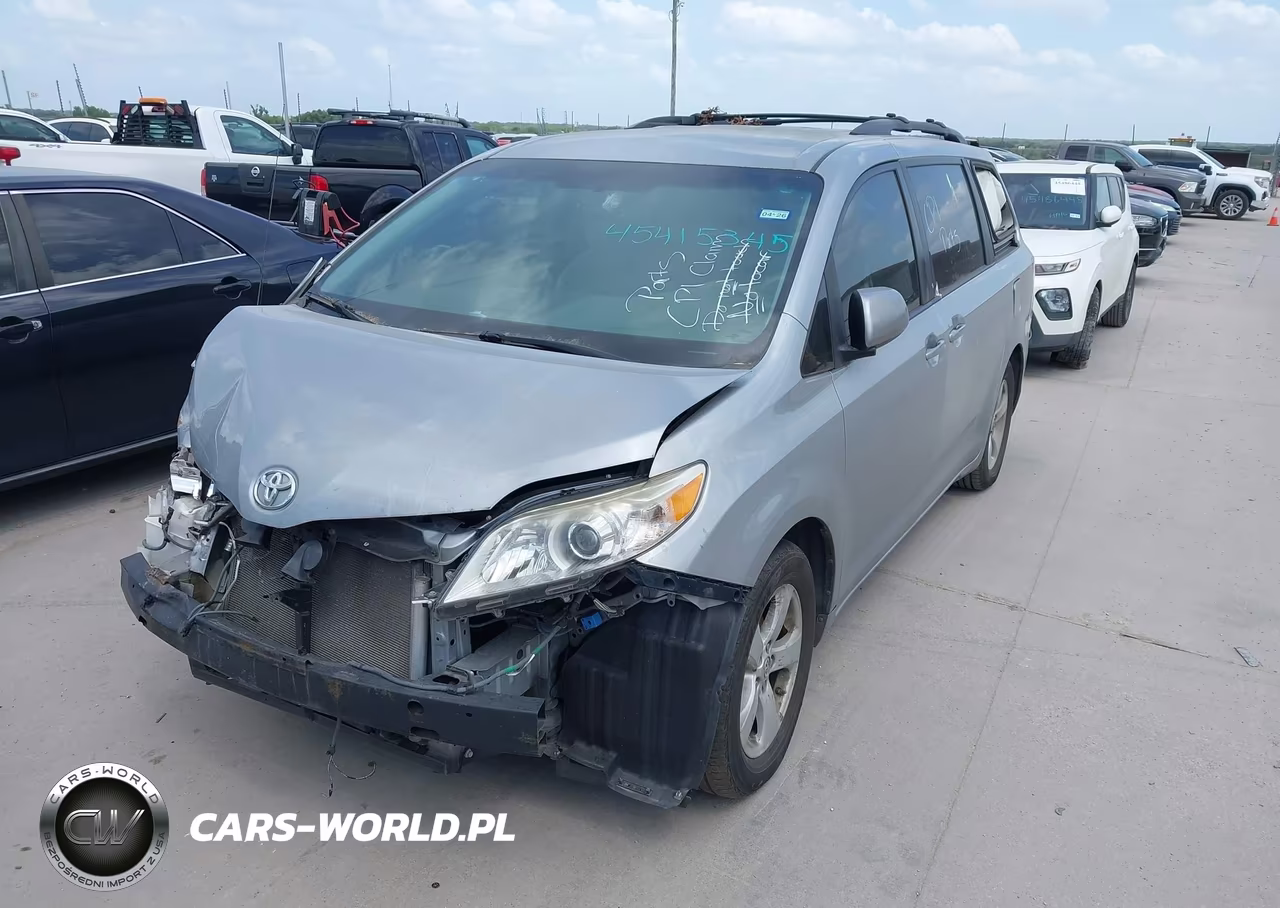2014 Toyota Sienna Le VIN:5TDKK3DC2ES428035 - 2
