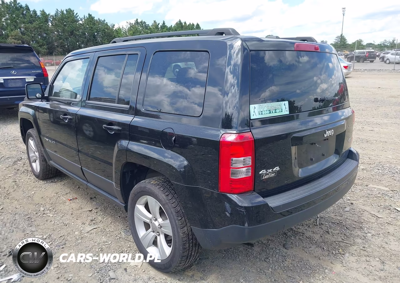 2014 Jeep Patriot Latitude VIN:1C4NJRFB6ED659586 - 3