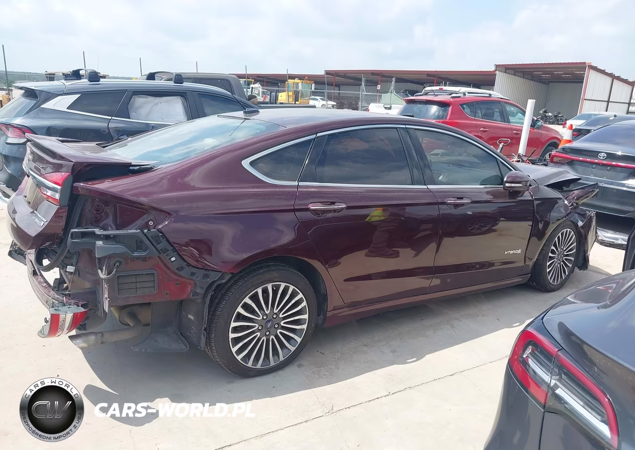 2017 Ford Fusion Hybrid Titanium VIN:3FA6P0RU9HR267859 - 12