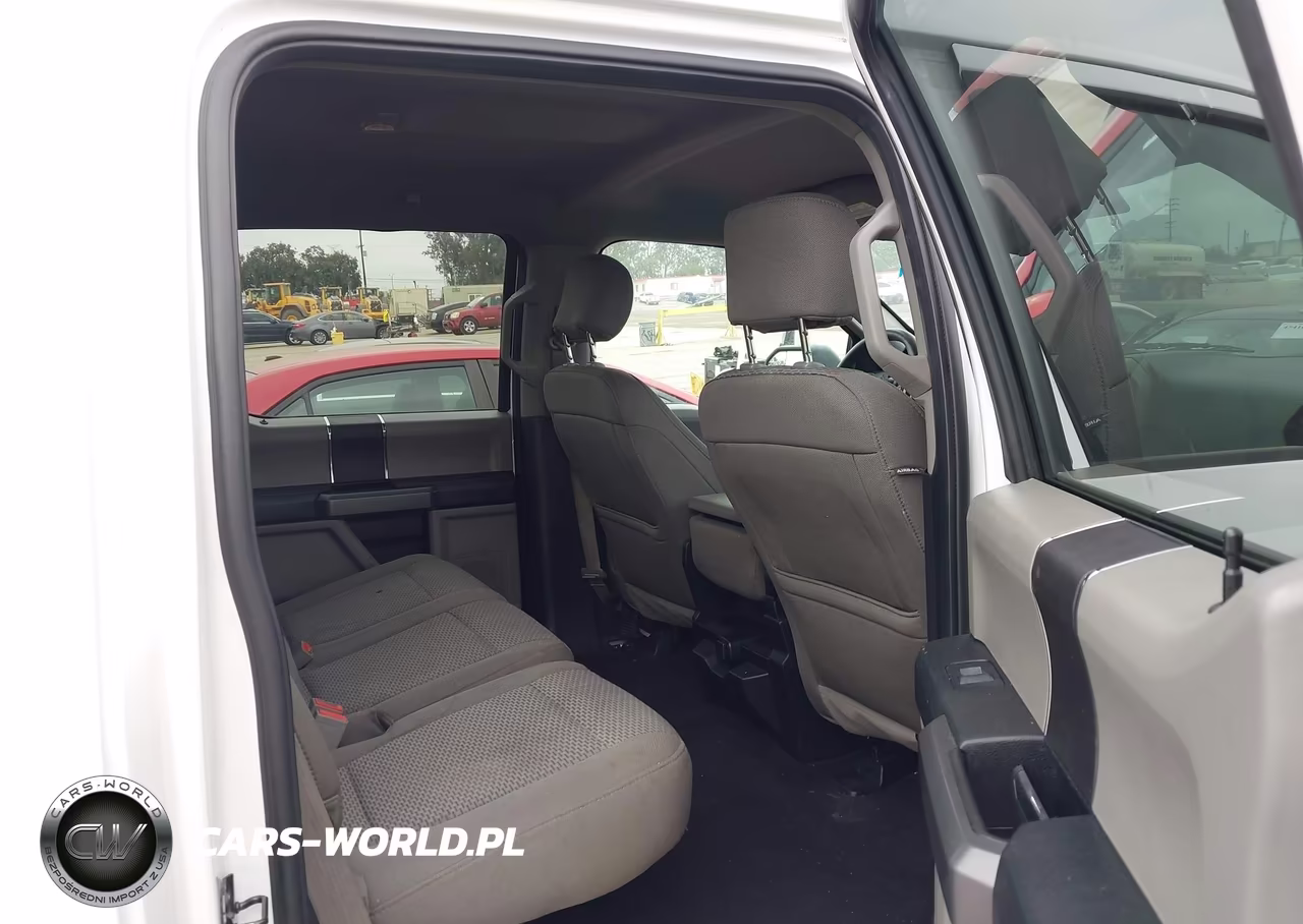 2018 Ford F-150 Xlt VIN:1FTEW1CB1JKE47496 - 8