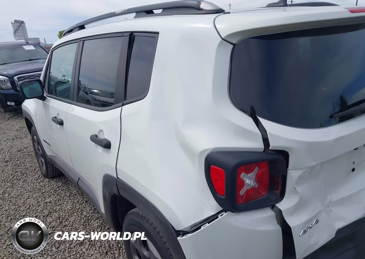 2017 Jeep Renegade Sport 4X4 VIN:ZACCJBAB5HPG16384 - 18