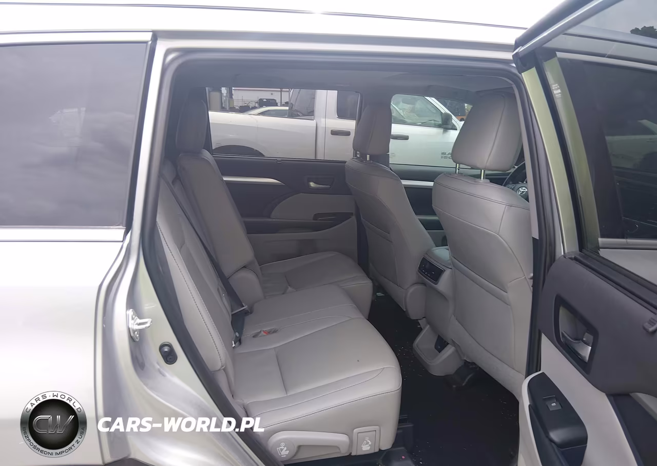 2019 Toyota Highlander Xle VIN:5TDKZRFH4KS355978 - 8