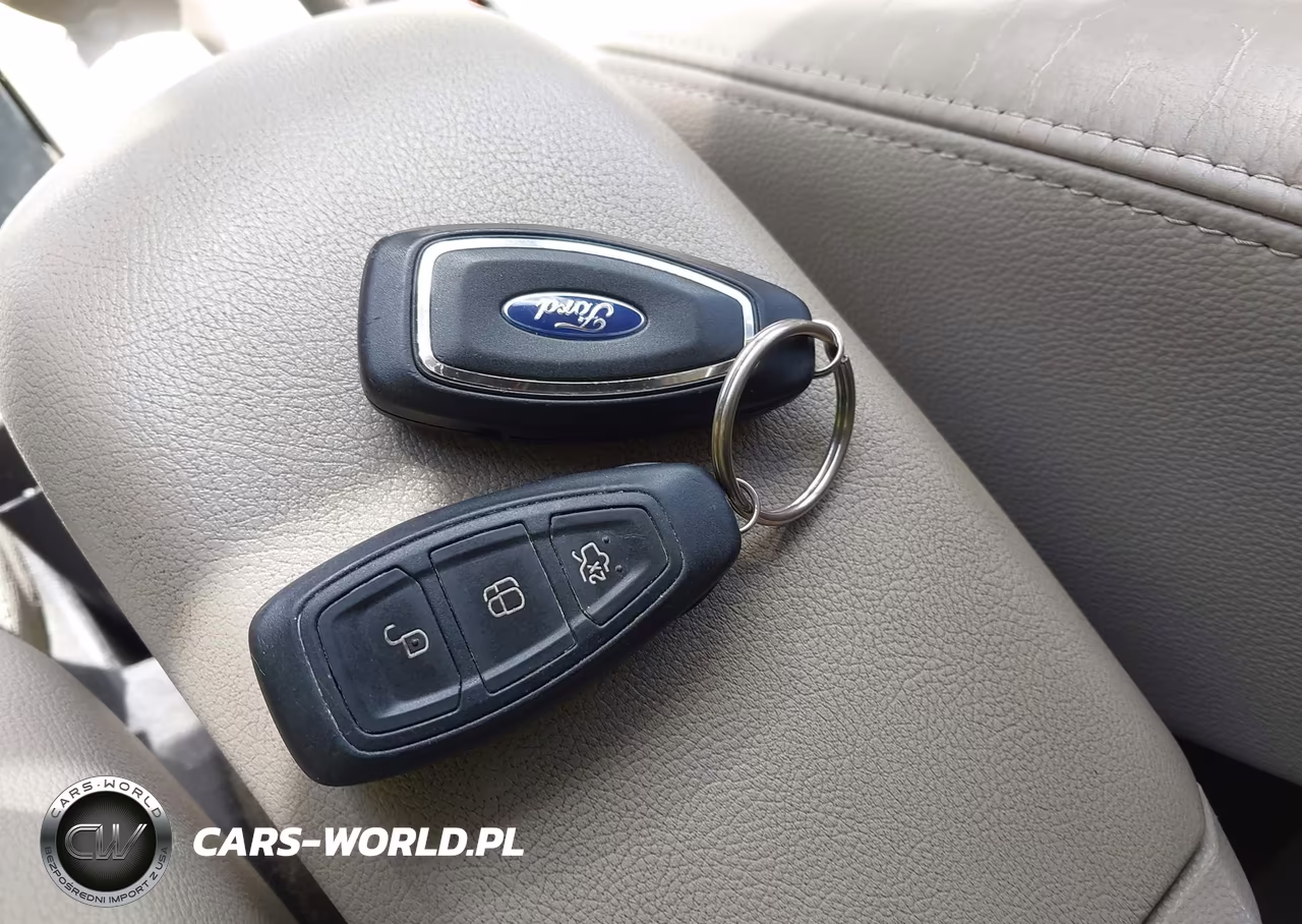 2015 Ford Fiesta Titanium VIN:3FADP4FJ1FM208789 - 11