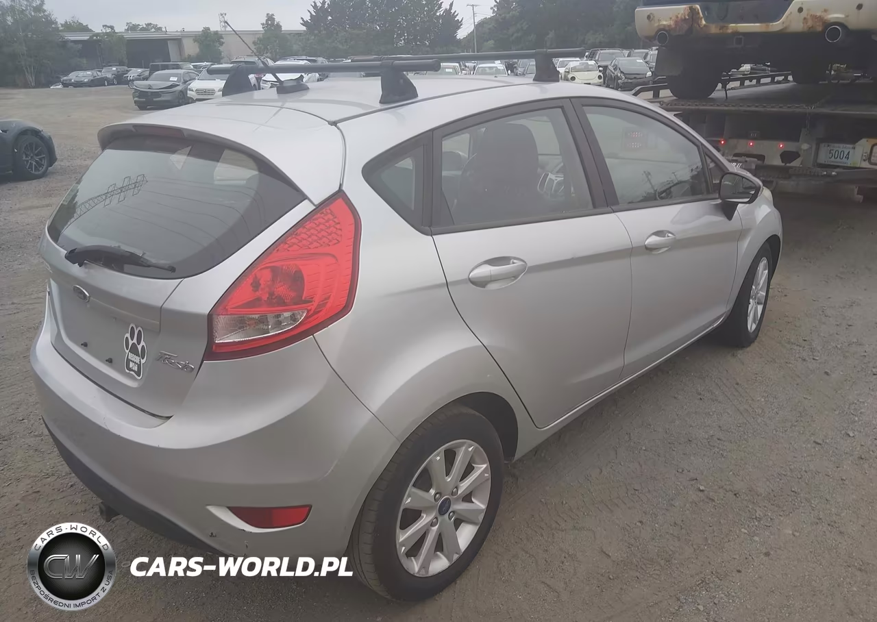 2013 Ford Fiesta Se VIN:3FADP4EJXDM164337 - 4