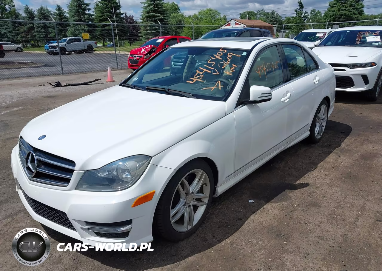 2013 Mercedes-Benz C 300 Sport 4Matic VIN:WDDGF8AB7DR242609 - 2