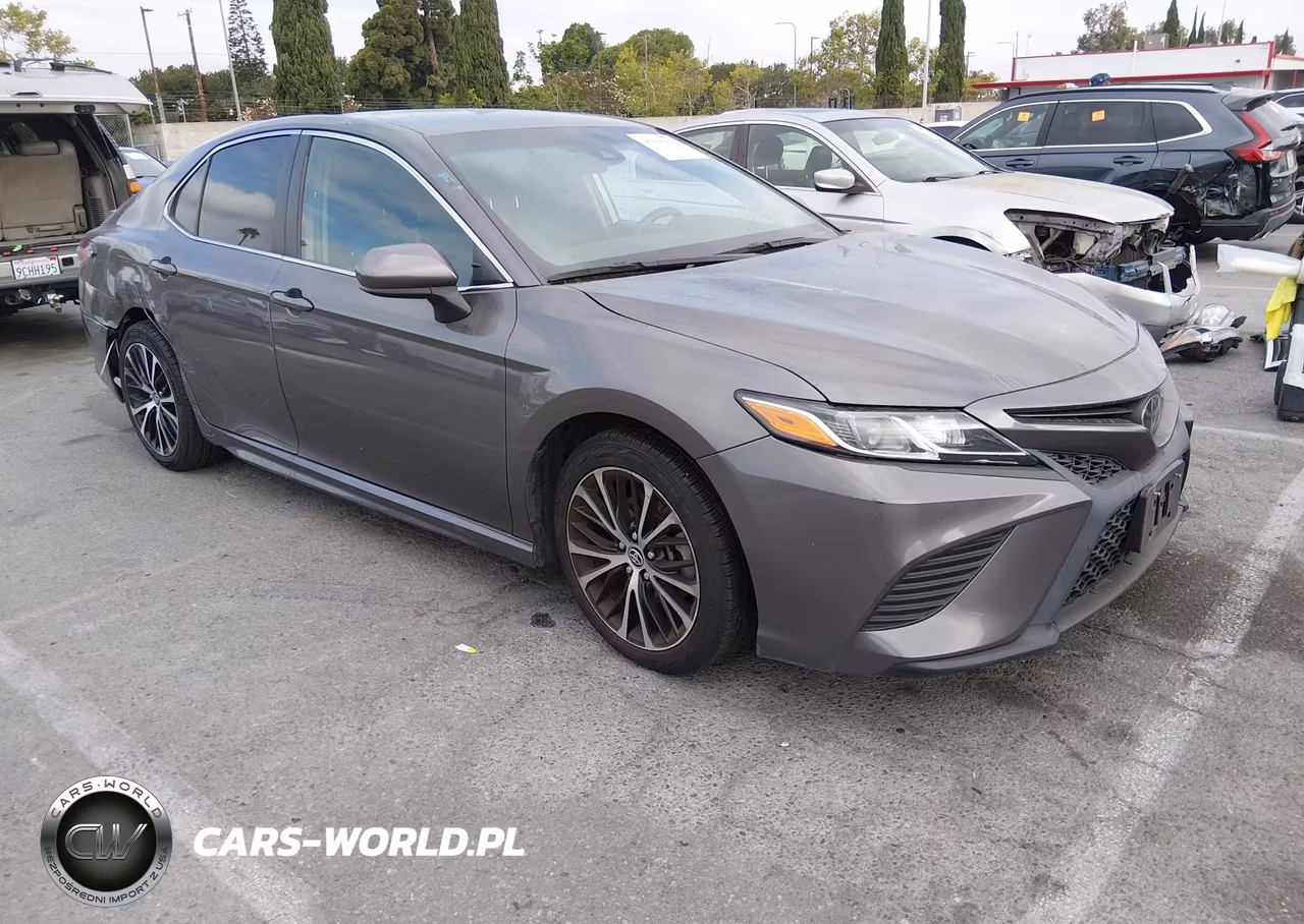 2020 Toyota Camry Se
