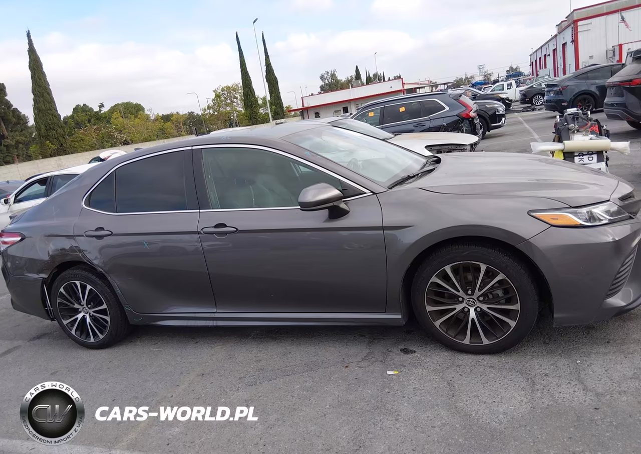 2020 Toyota Camry Se VIN:4T1G11AKXLU949095 - 13