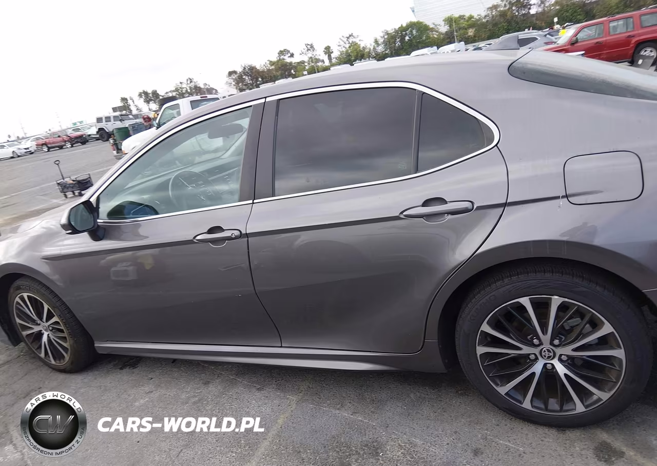 2020 Toyota Camry Se VIN:4T1G11AKXLU949095 - 14