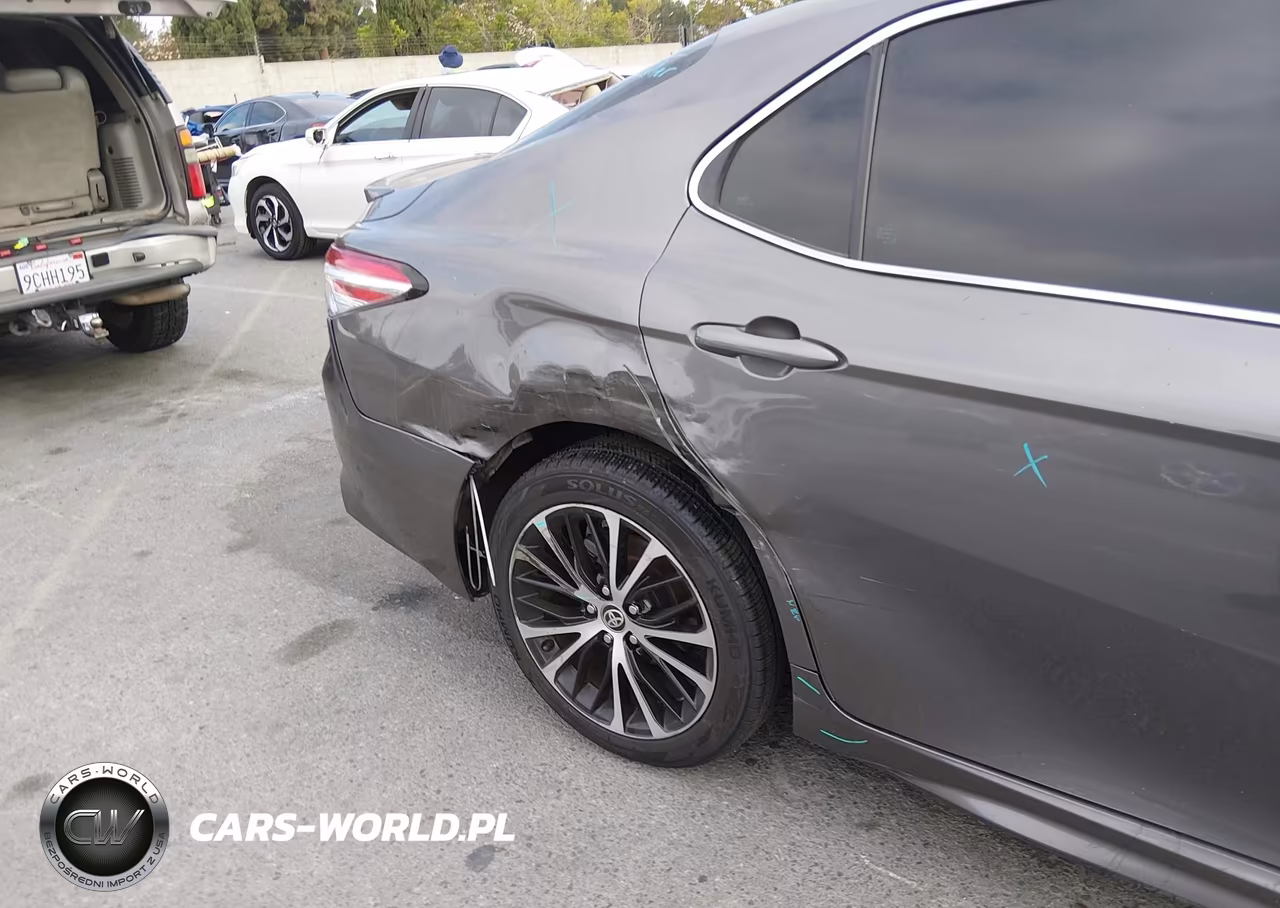 2020 Toyota Camry Se VIN:4T1G11AKXLU949095 - 6