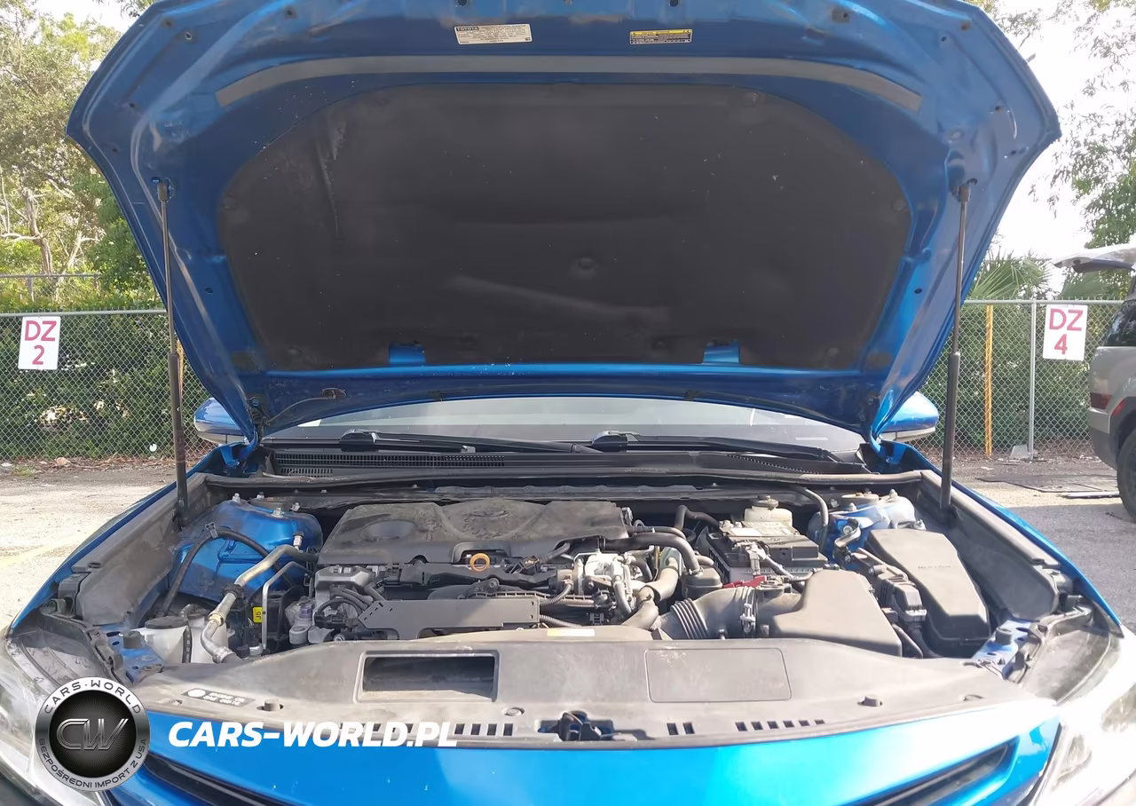 2020 Toyota Camry Se VIN:4T1G11AK2LU394675 - 10