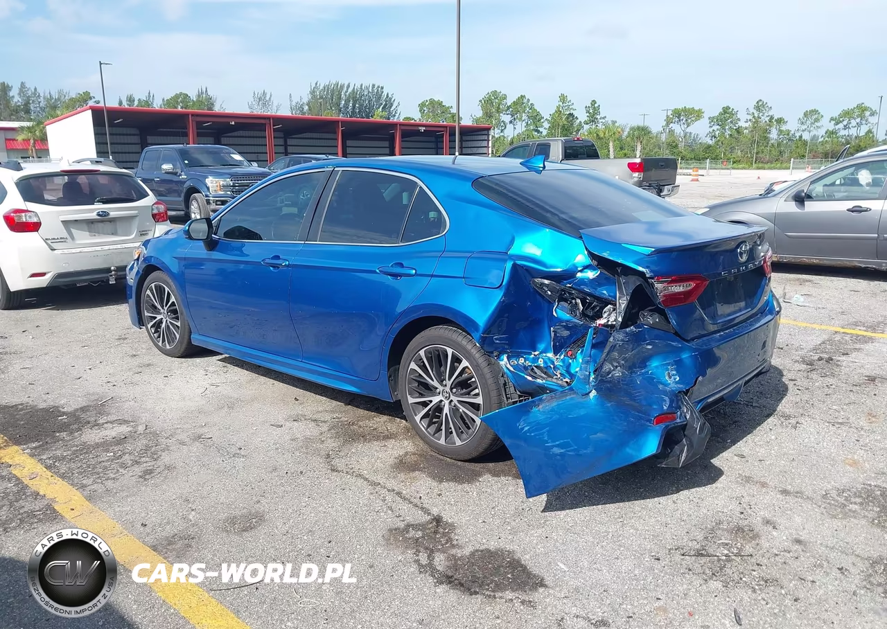 2020 Toyota Camry Se VIN:4T1G11AK2LU394675 - 3