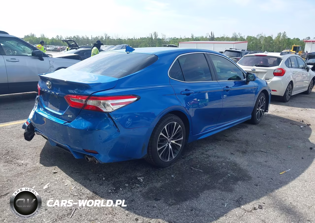 2020 Toyota Camry Se VIN:4T1G11AK2LU394675 - 4