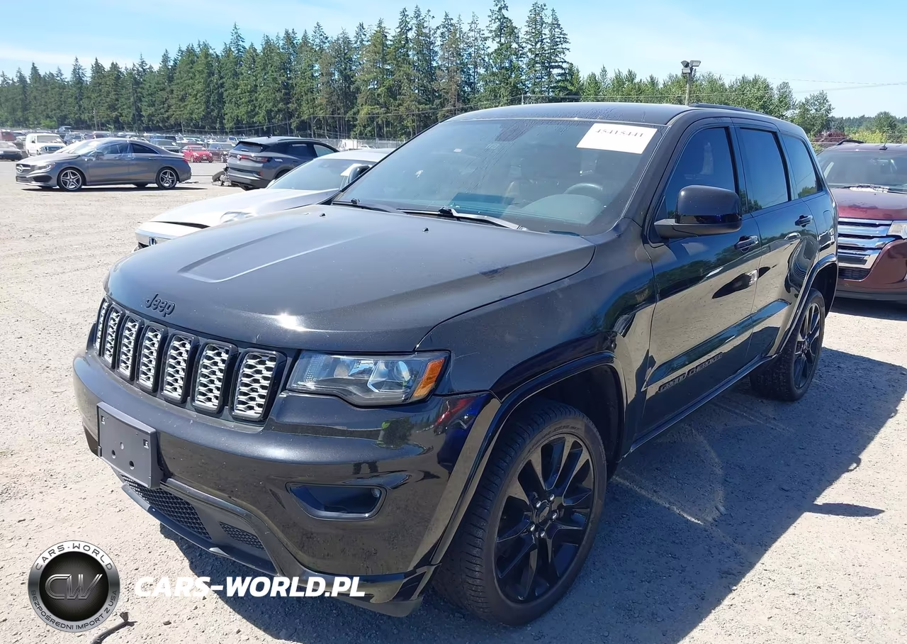 2017 Jeep Grand Cherokee Altitude 4X4 VIN:1C4RJFAG4HC818179 - 2