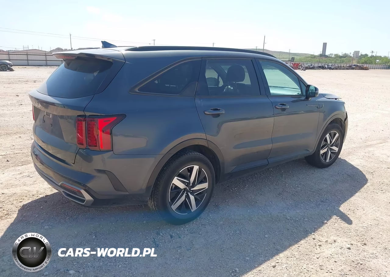 2023 Kia Sorento S VIN:5XYRL4LCXPG240639 - 4