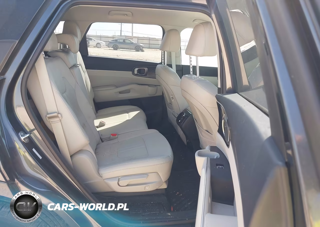 2023 Kia Sorento S VIN:5XYRL4LCXPG240639 - 8