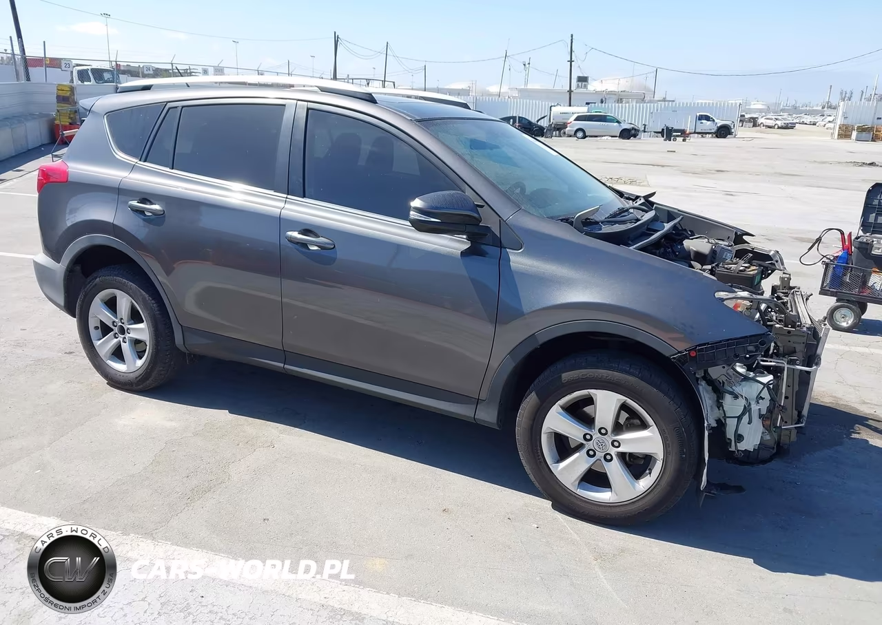 2014 Toyota Rav4 Xle – zdjęcie 1 z 17