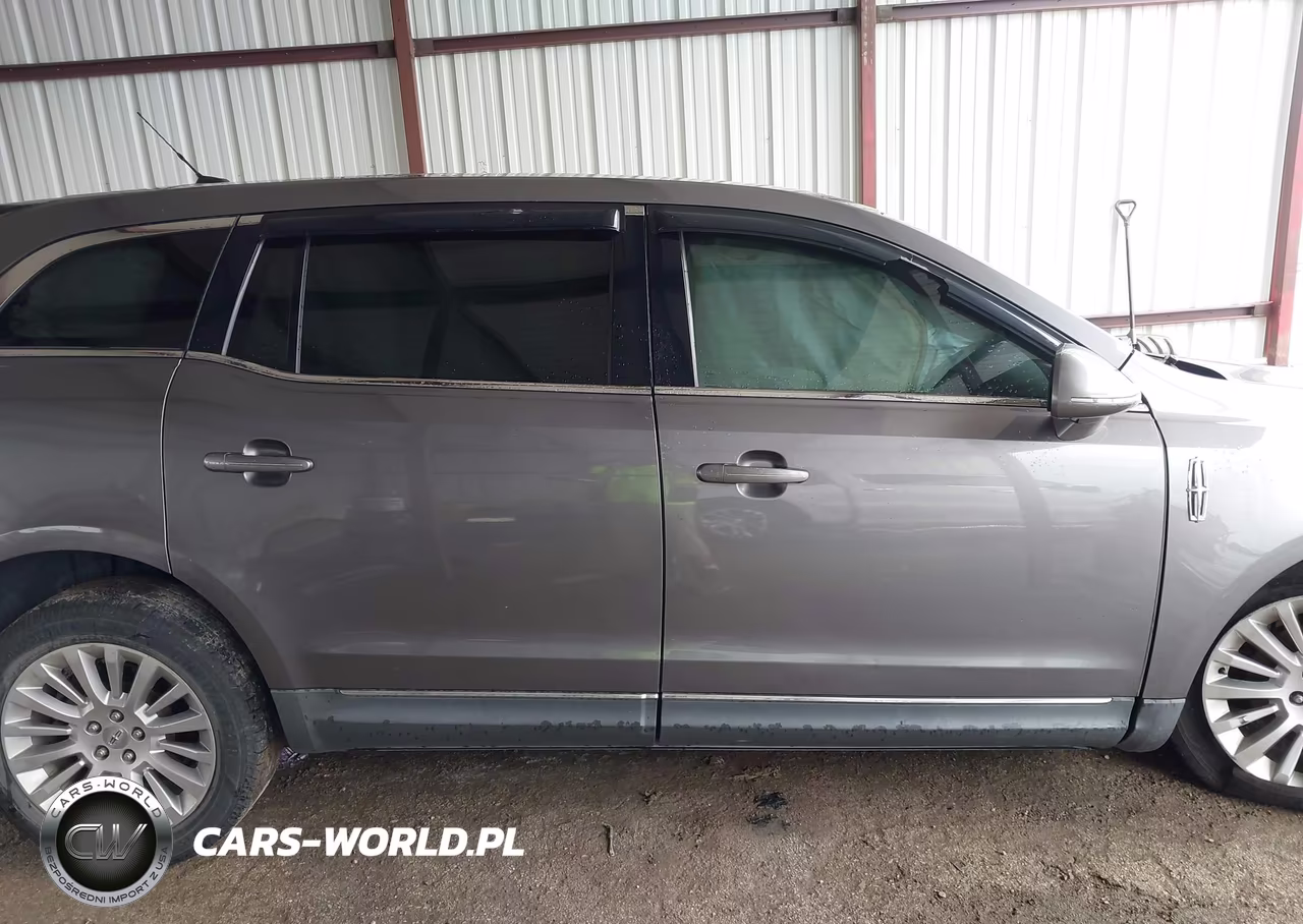 2010 Lincoln Mkt VIN:2LMHJ5FR7ABJ15083 - 13