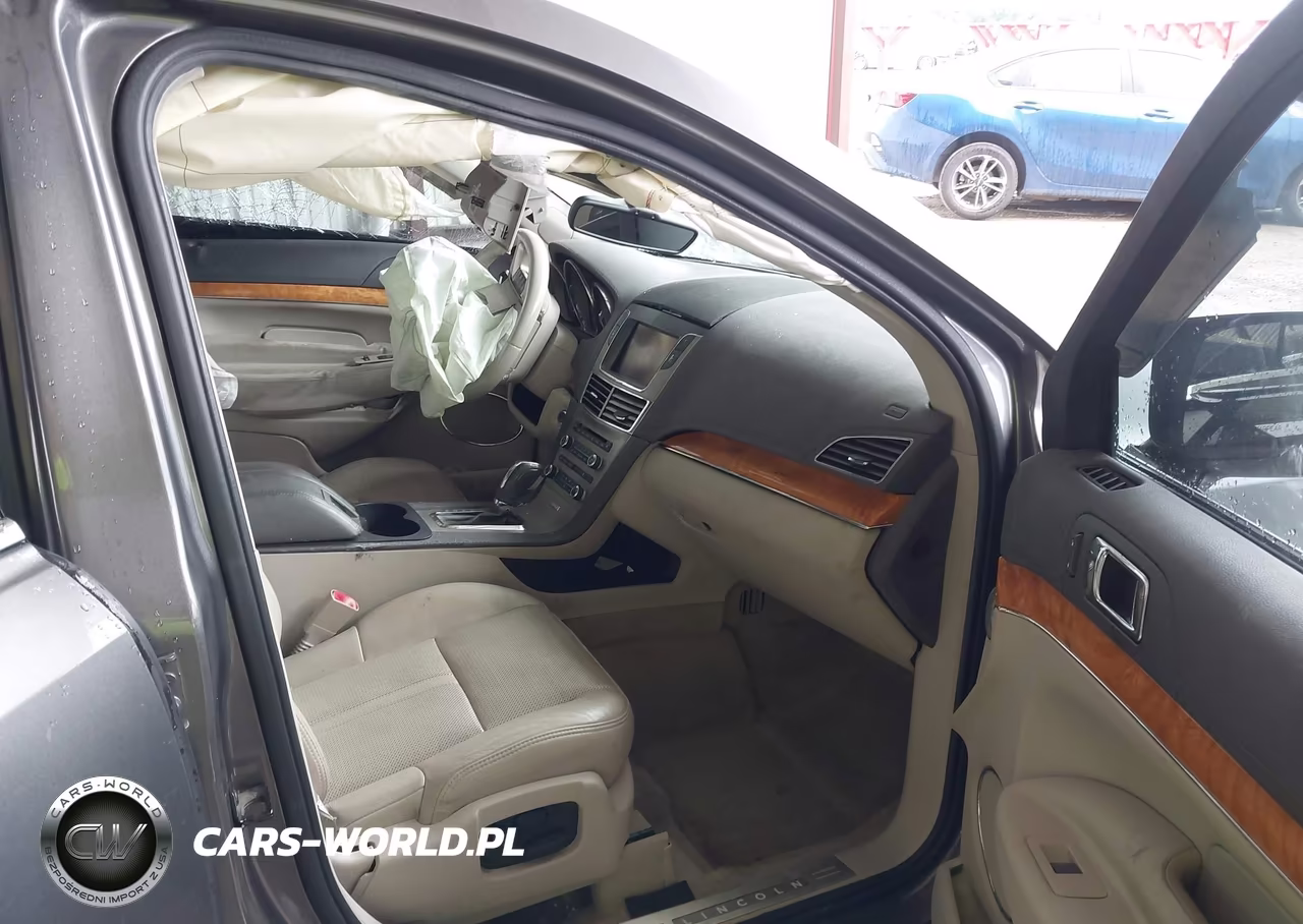 2010 Lincoln Mkt VIN:2LMHJ5FR7ABJ15083 - 5