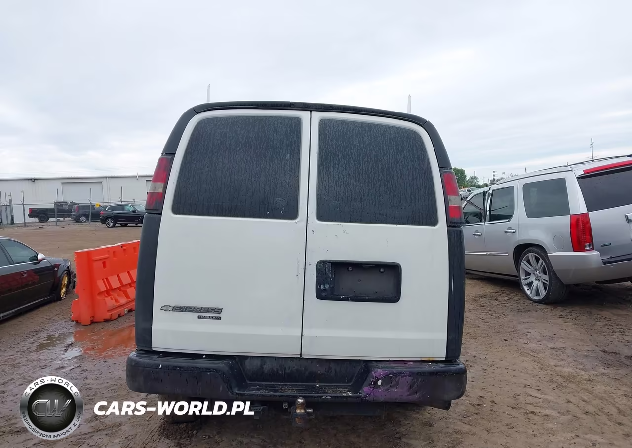 2012 Chevrolet Express 3500 Diesel VIN:1GCZGUCL4C1129146 - 16